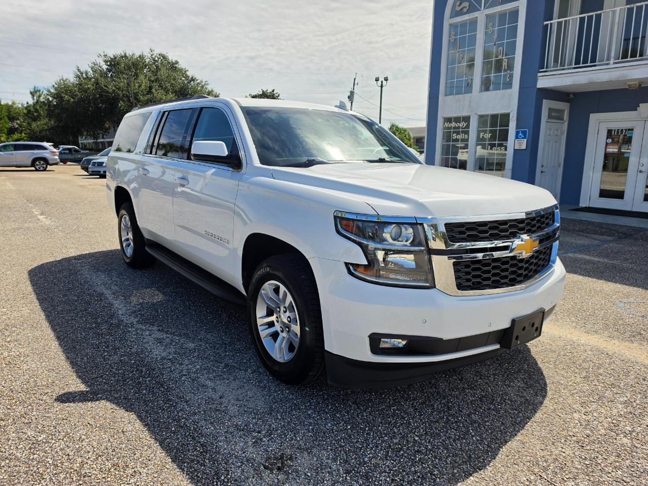 Chevrolet Suburban  2018