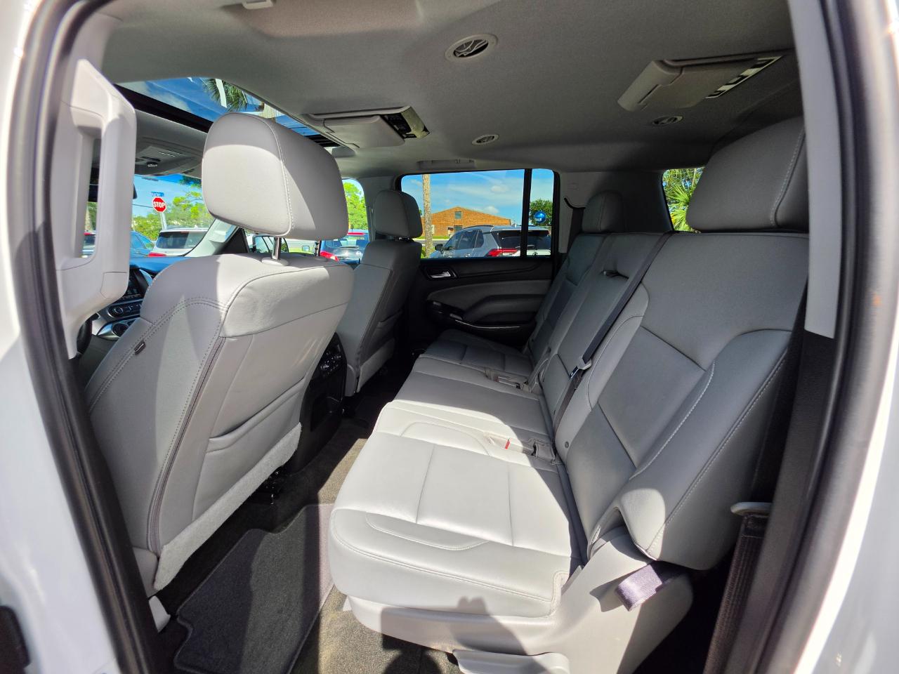 Chevrolet Suburban  2018