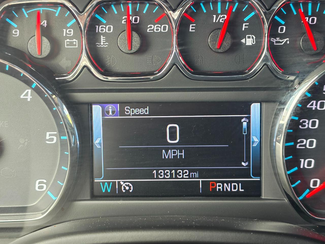 Chevrolet Suburban  2018