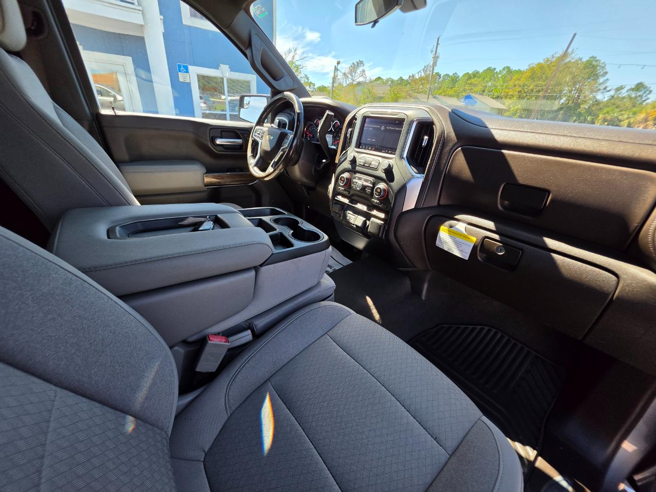 Chevrolet Silverado 1500 2WD Crew Cab 147" LT 2019