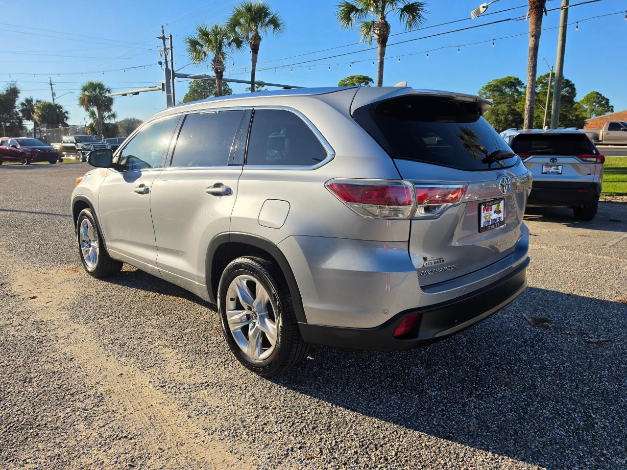 Toyota Highlander FWD 4dr V6 Limited (Natl) 2016