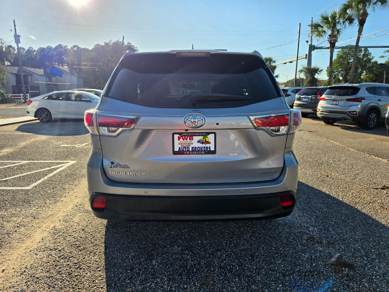 Toyota Highlander FWD 4dr V6 Limited (Natl) 2016