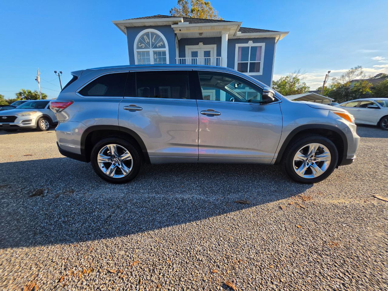 Toyota Highlander FWD 4dr V6 Limited (Natl) 2016