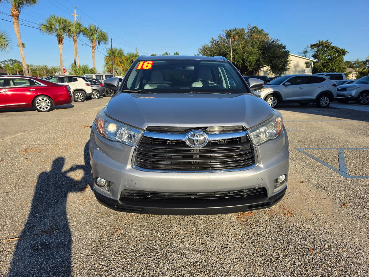 Toyota Highlander FWD 4dr V6 Limited (Natl) 2016