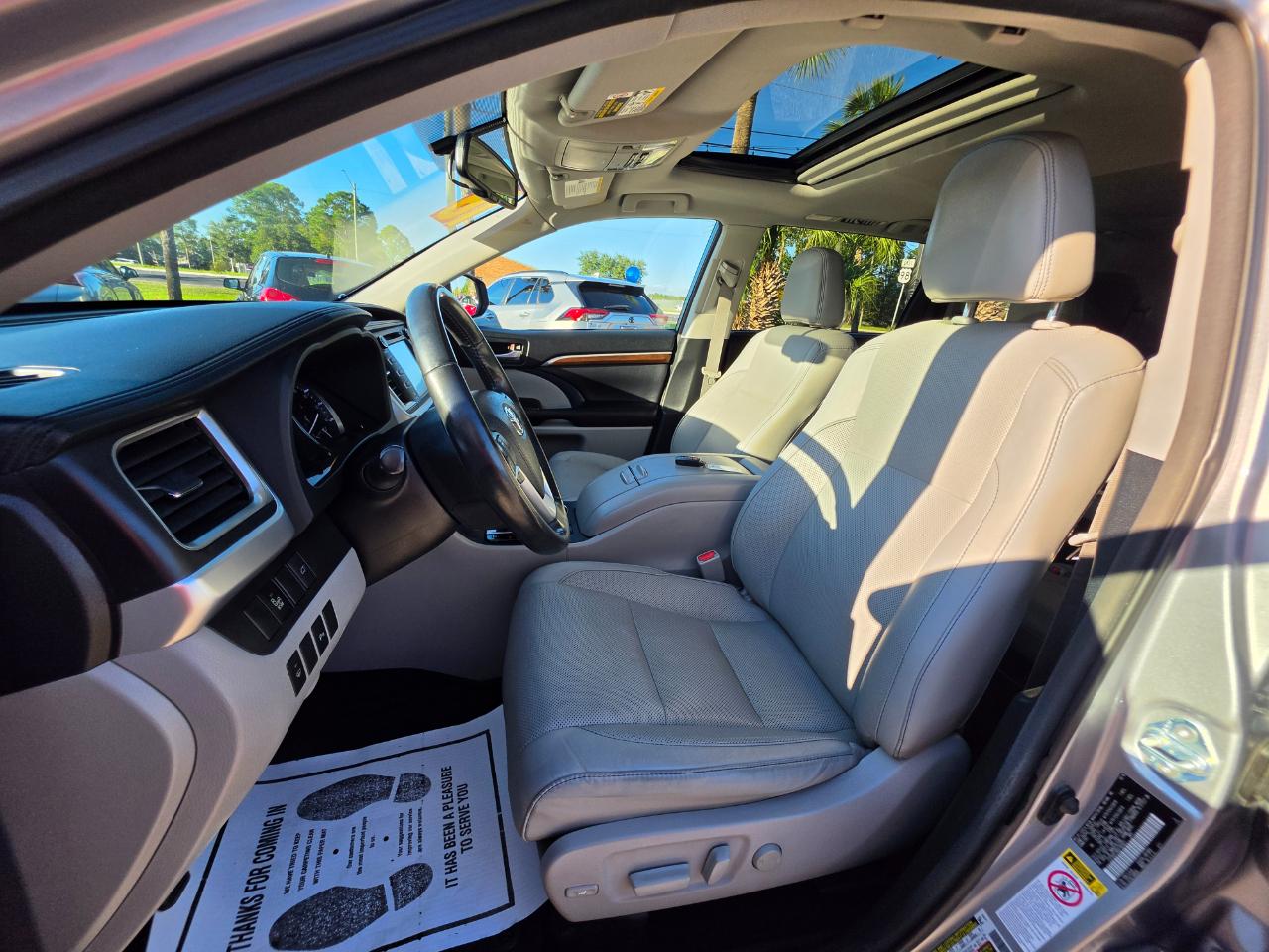 Toyota Highlander FWD 4dr V6 Limited (Natl) 2016