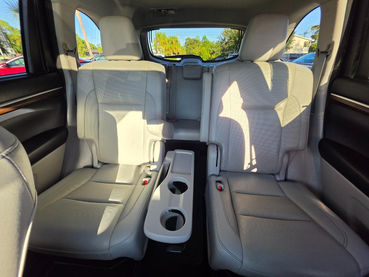 Toyota Highlander FWD 4dr V6 Limited (Natl) 2016