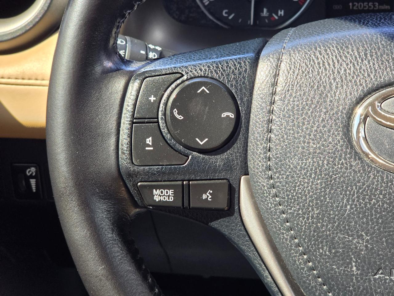 Toyota RAV4  2016