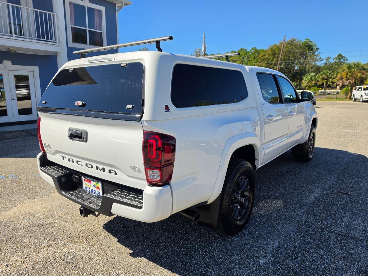 Toyota Tacoma 4WD SR Double Cab 5' Bed V6 AT (Natl) 2023