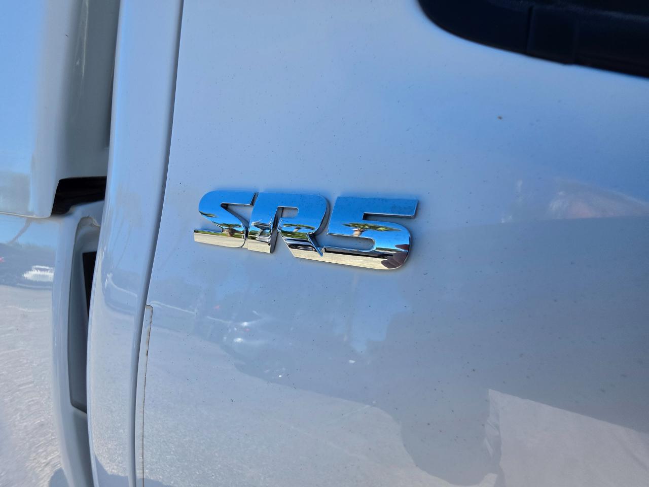 Toyota Tacoma 4WD SR Double Cab 5' Bed V6 AT (Natl) 2023
