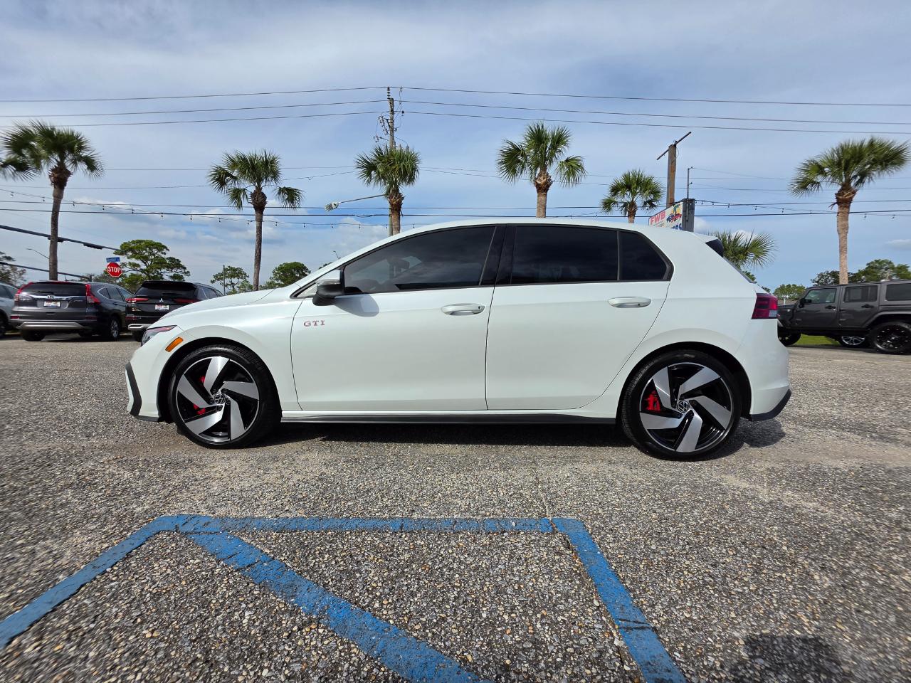 Volkswagen Golf GTI 2.0T S DSG 2025