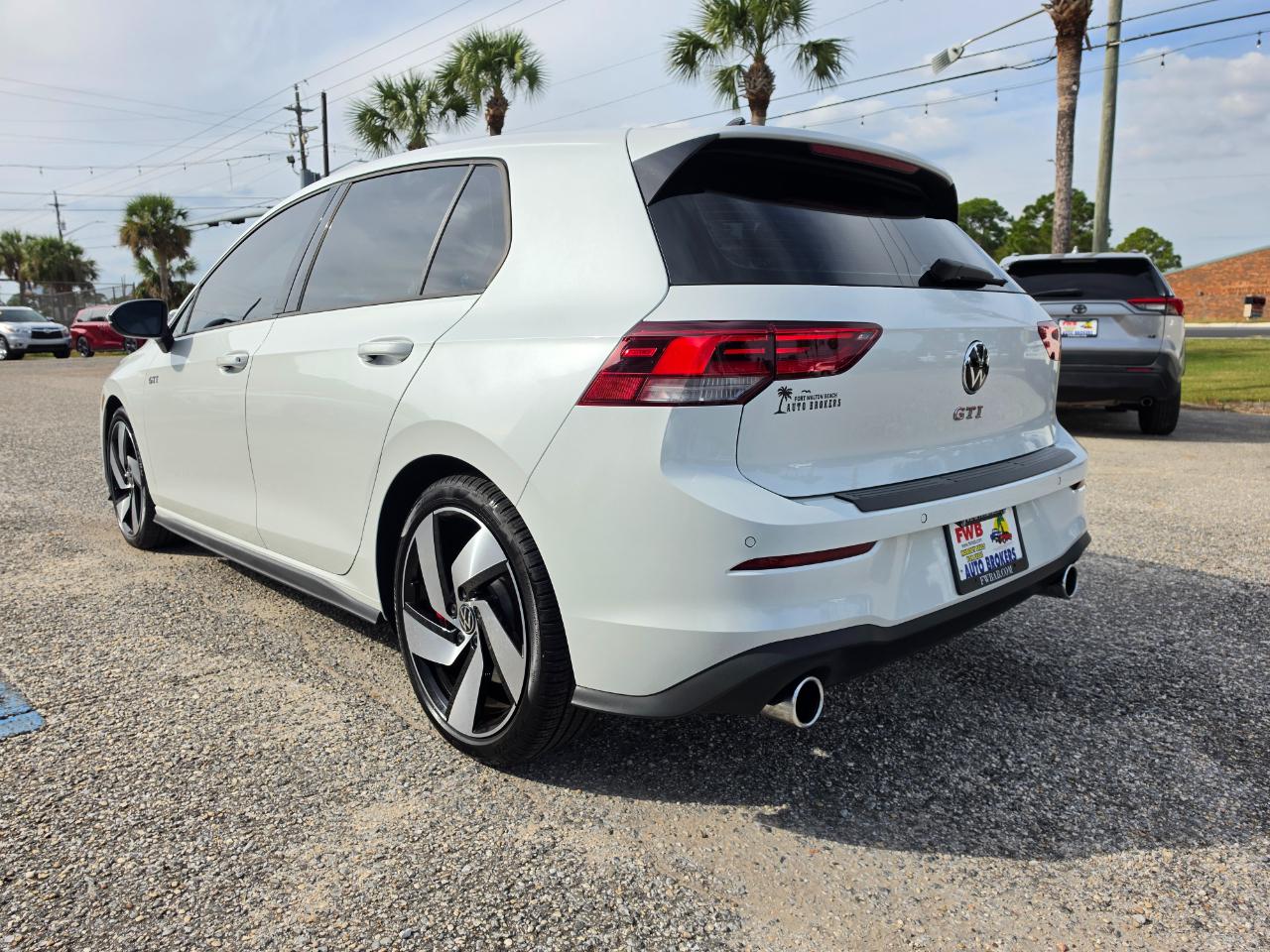 Volkswagen Golf GTI 2.0T S DSG 2025
