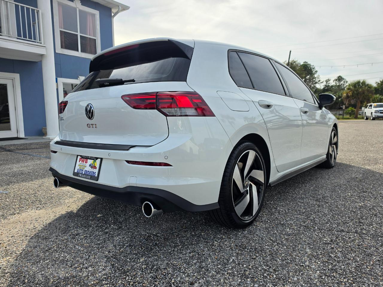 Volkswagen Golf GTI 2.0T S DSG 2025