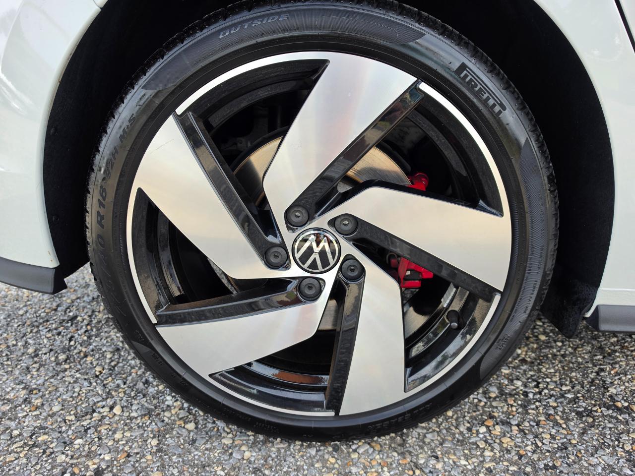 Volkswagen Golf GTI 2.0T S DSG 2025