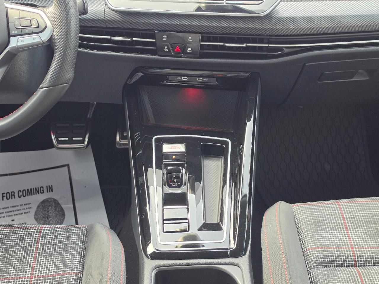 Volkswagen Golf GTI 2.0T S DSG 2025