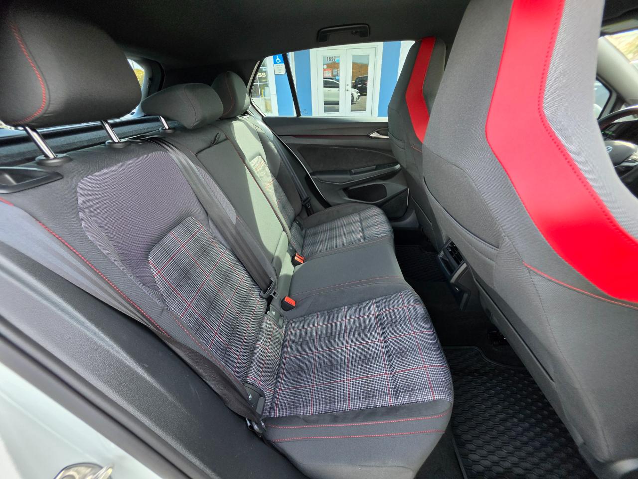 Volkswagen Golf GTI 2.0T S DSG 2025