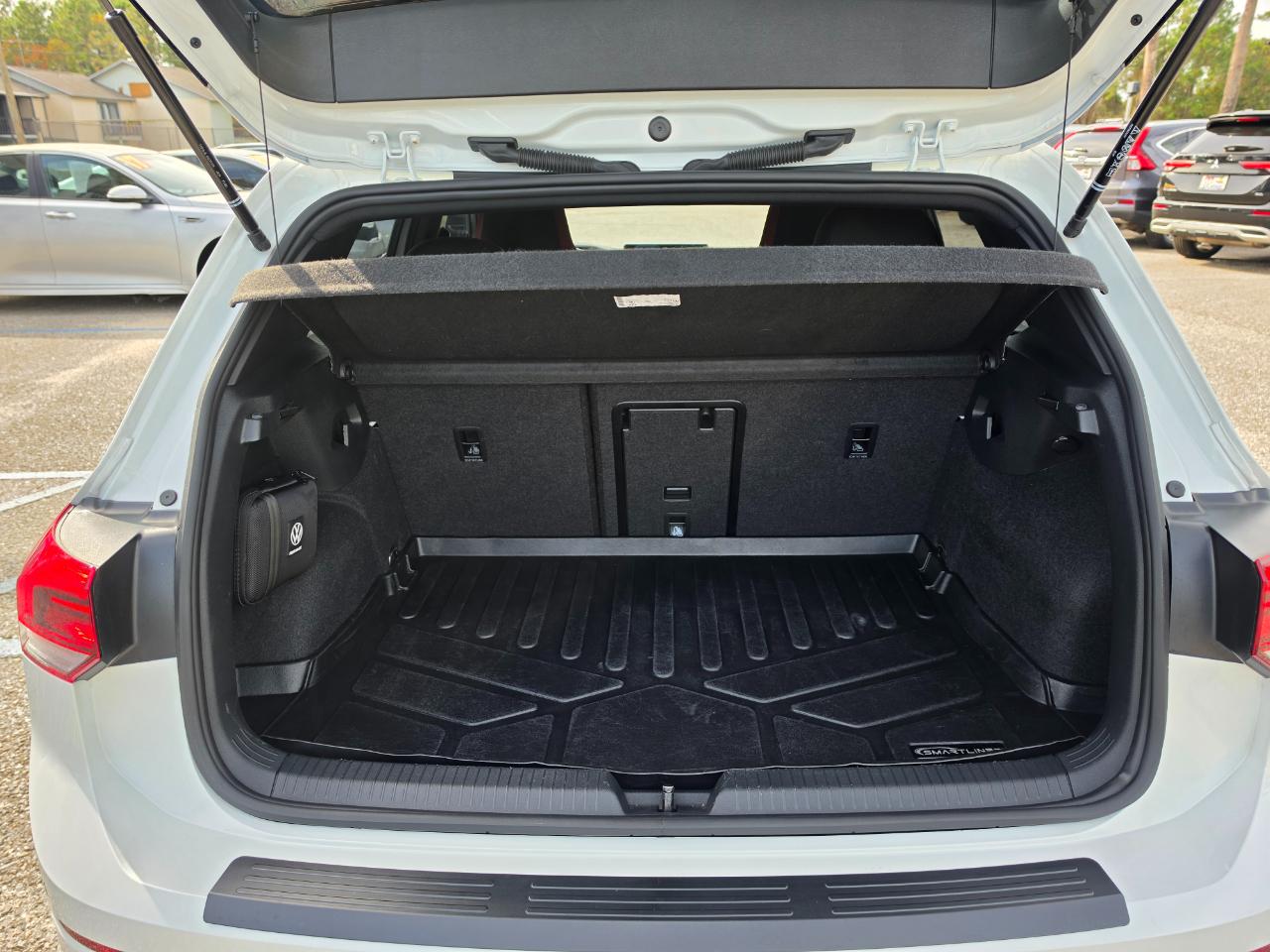 Volkswagen Golf GTI 2.0T S DSG 2025