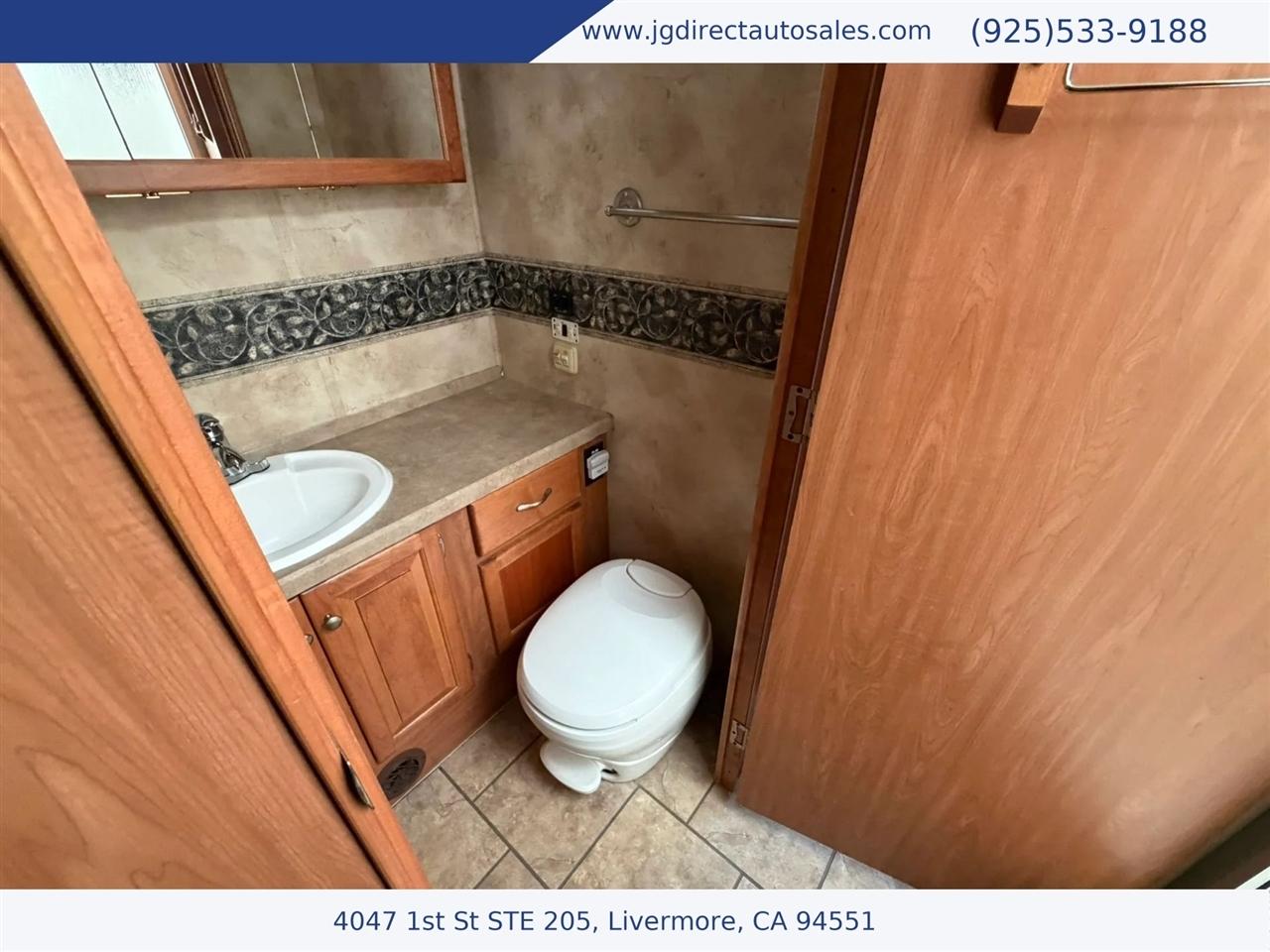 Tiffin Motorhomes Allegro  2009