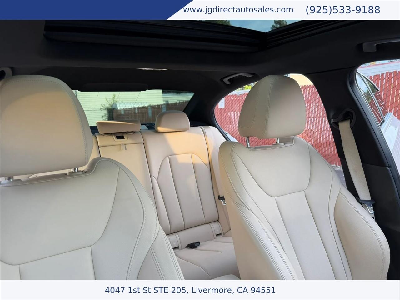 BMW 3-Series 330i 2019