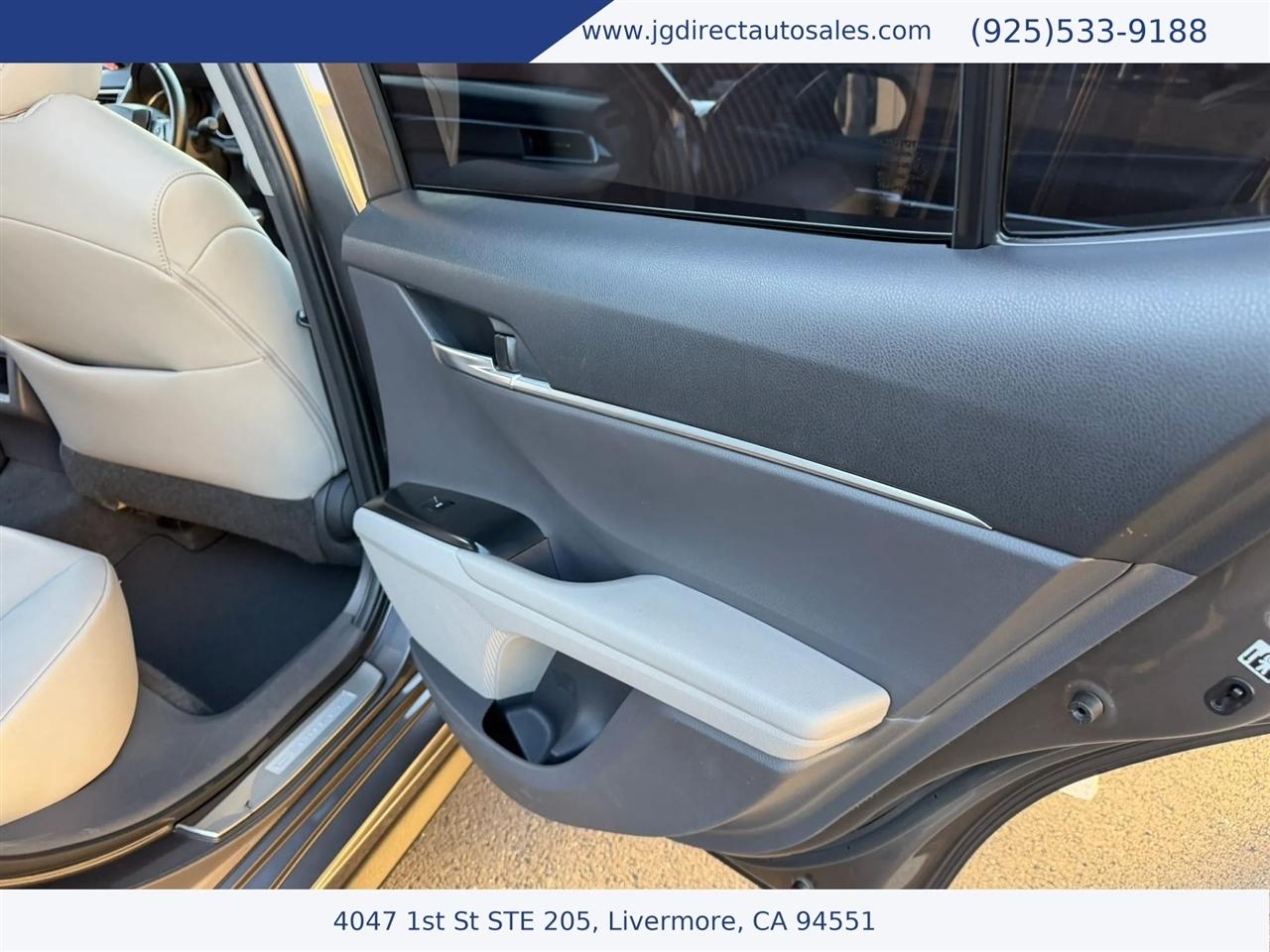 Toyota Camry SE 2018