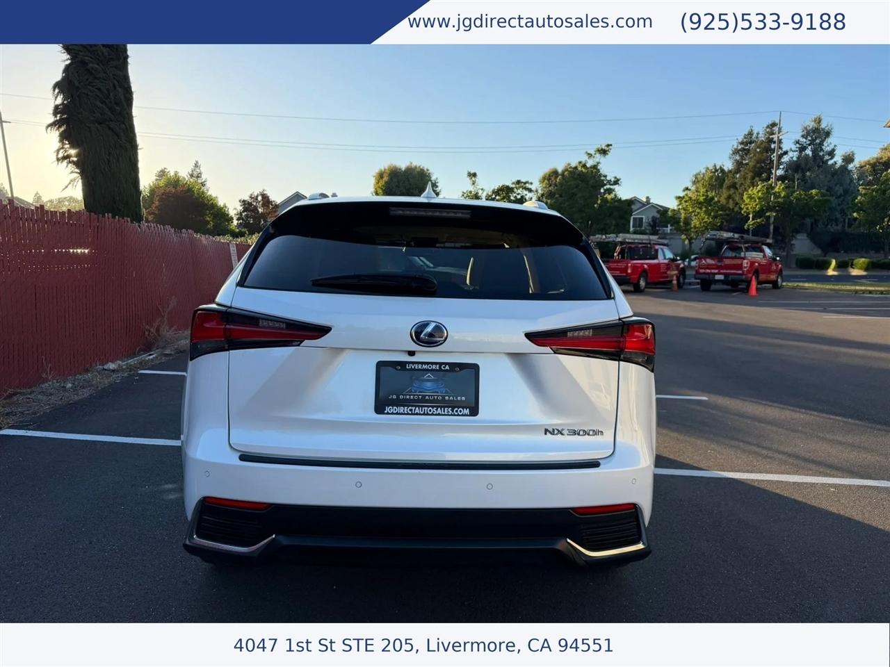 Lexus NX 300h Premium 2020