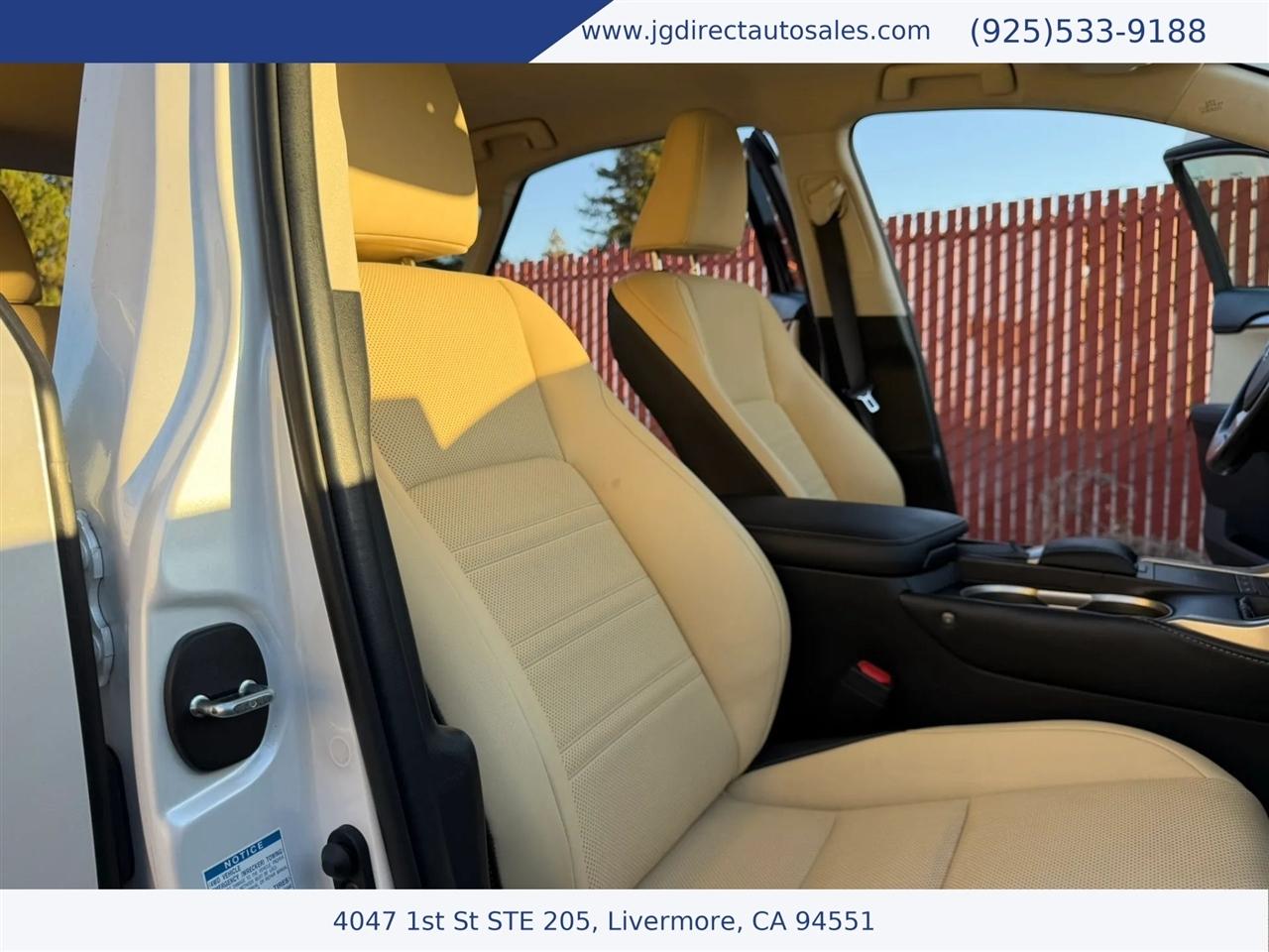 Lexus NX 300h Premium 2020