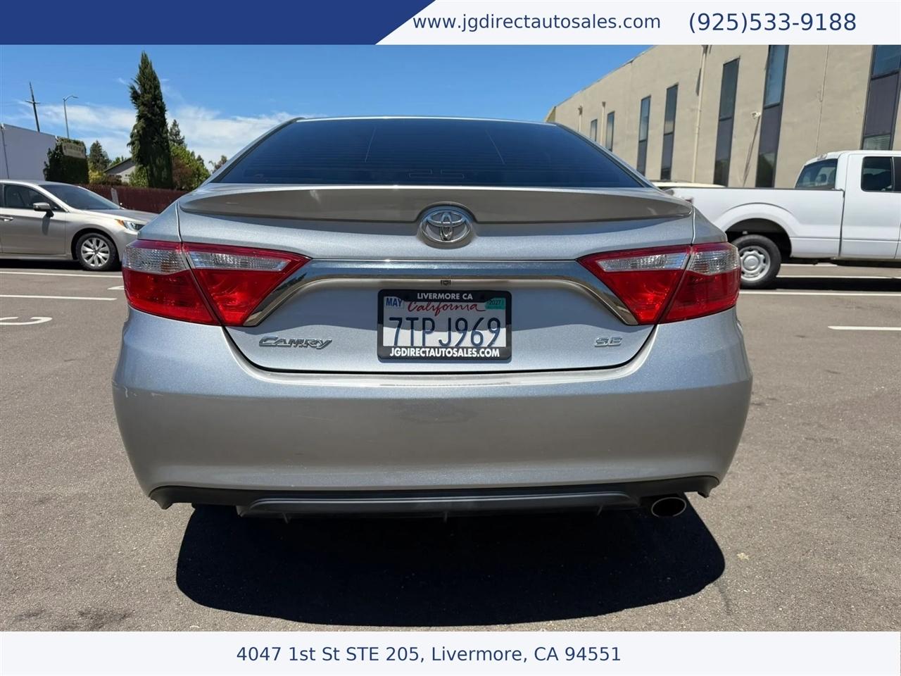 Toyota Camry SE 2017
