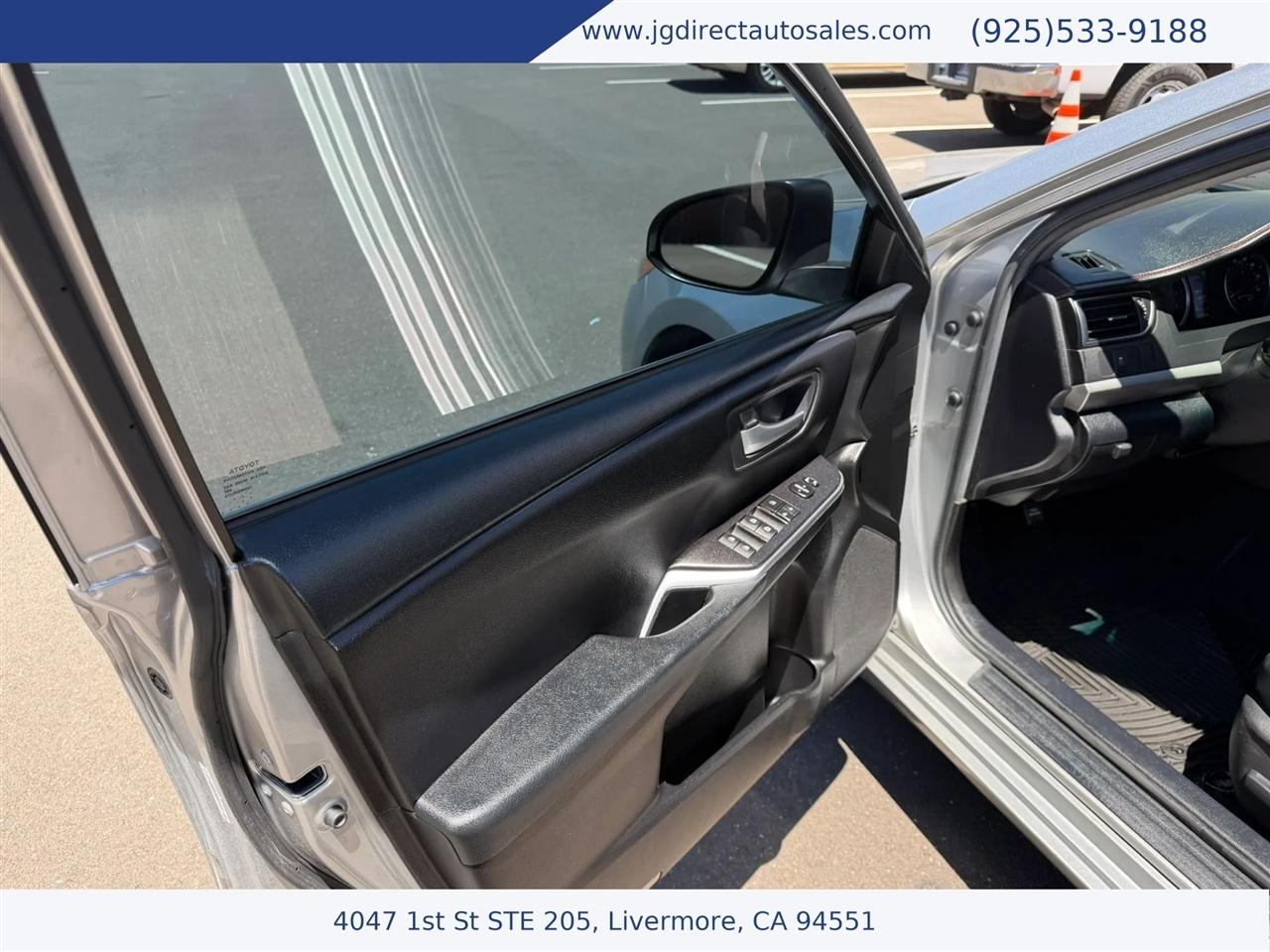 Toyota Camry SE 2017