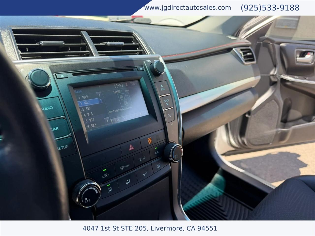 Toyota Camry SE 2017