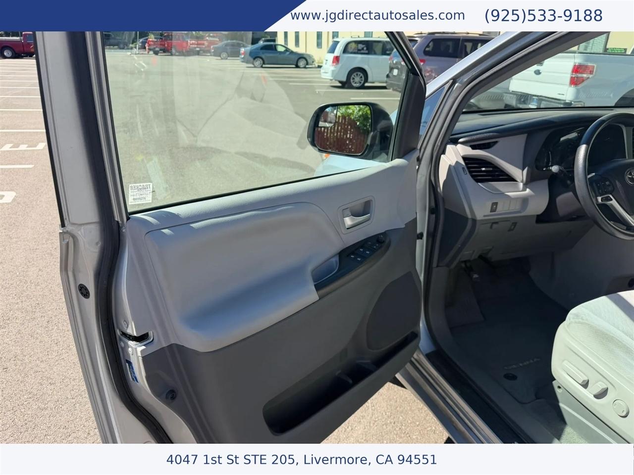 Toyota Sienna LE FWD 8-Passenger V6 2016