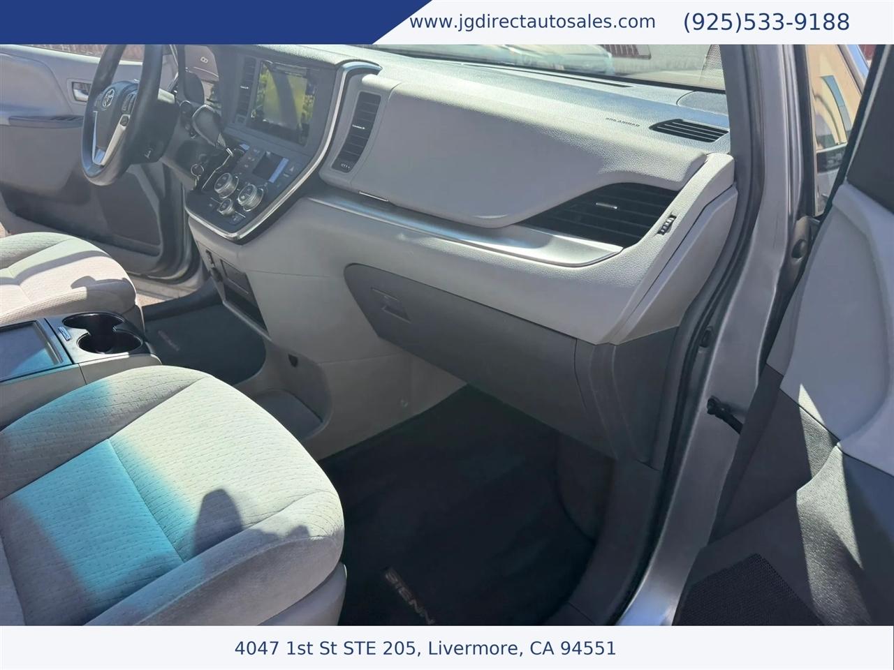Toyota Sienna LE FWD 8-Passenger V6 2016