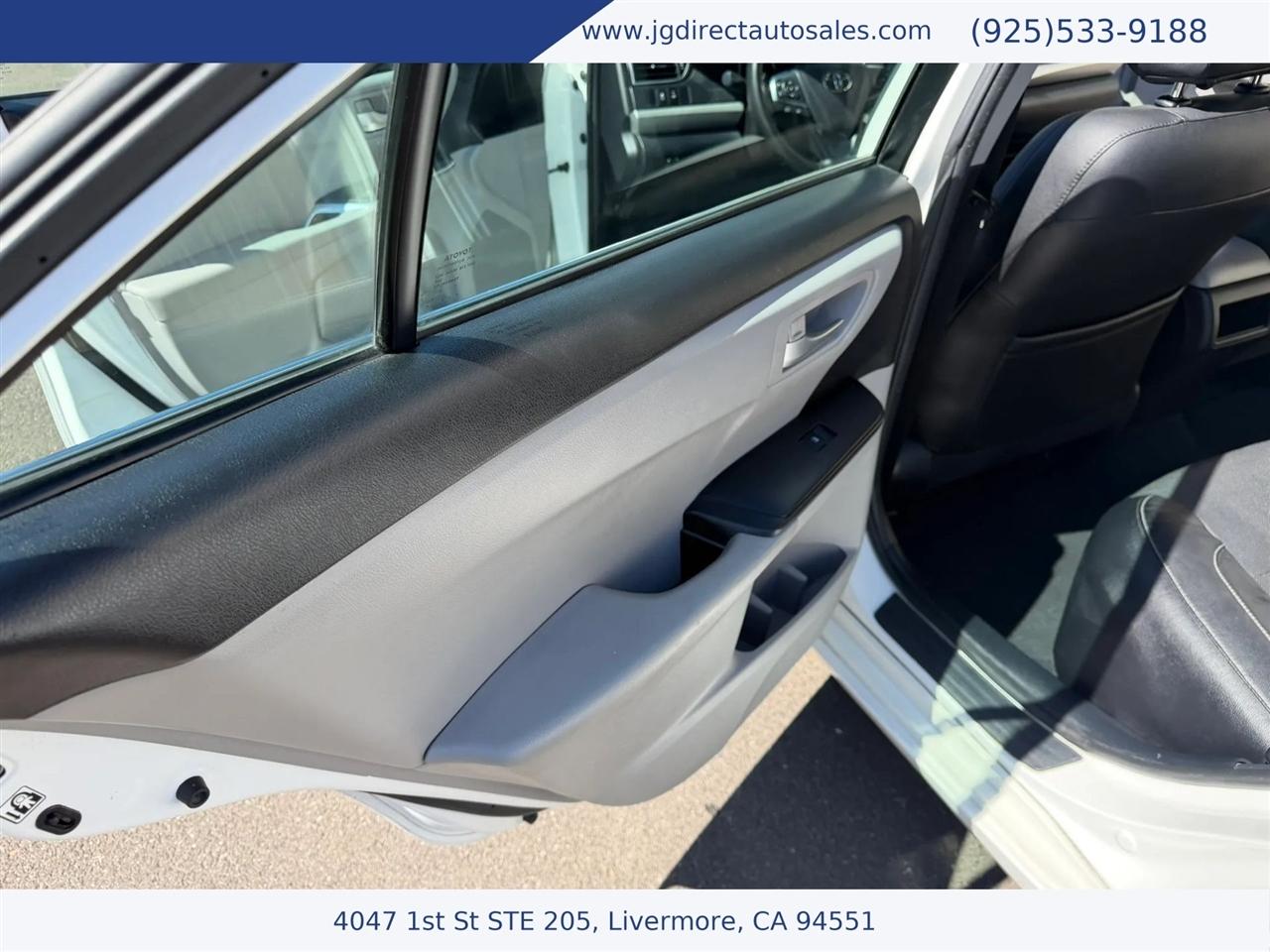 Toyota Camry SE 2016