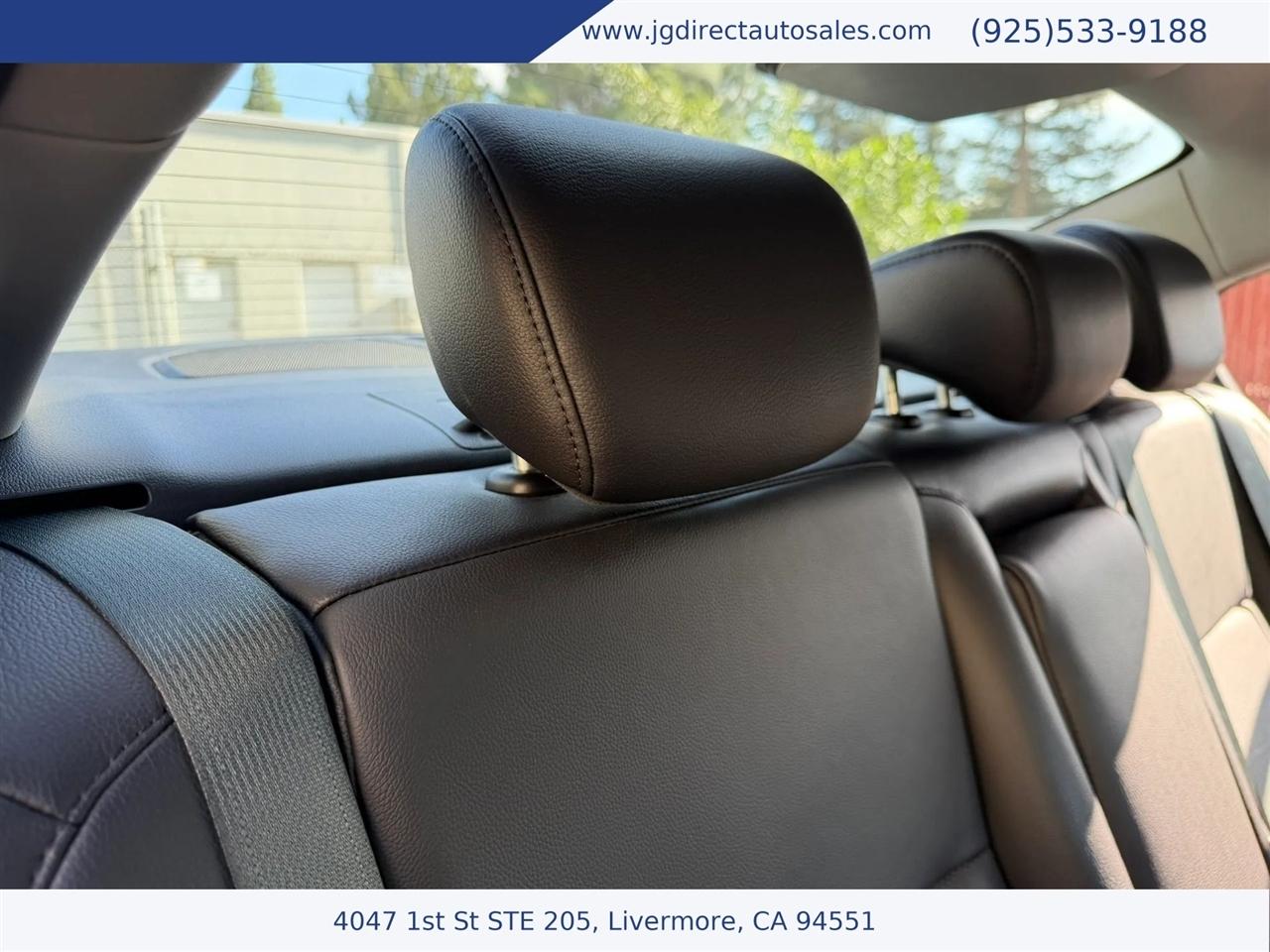 Acura ILX 8-Spd AT w/ Premium Package 2016