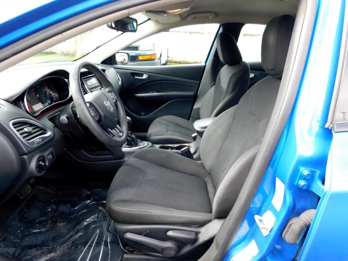 2015 Dodge Dart SXT photo 6