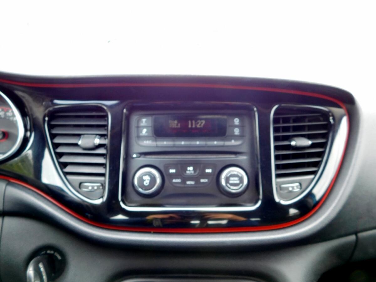 2015 Dodge Dart SXT photo 10
