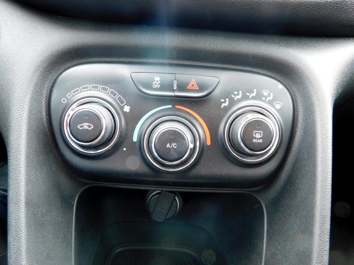 2015 Dodge Dart SXT photo 11