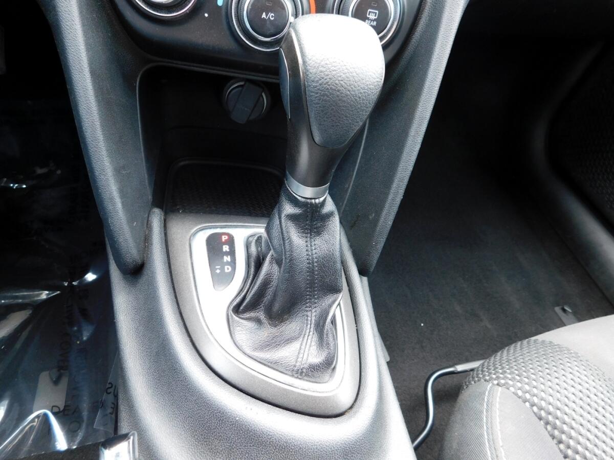 2015 Dodge Dart SXT photo 12