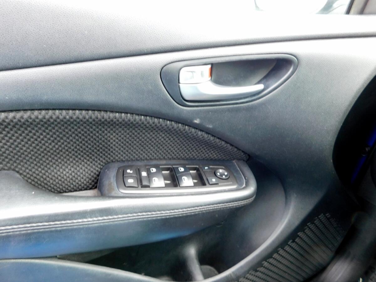 2015 Dodge Dart SXT photo 14