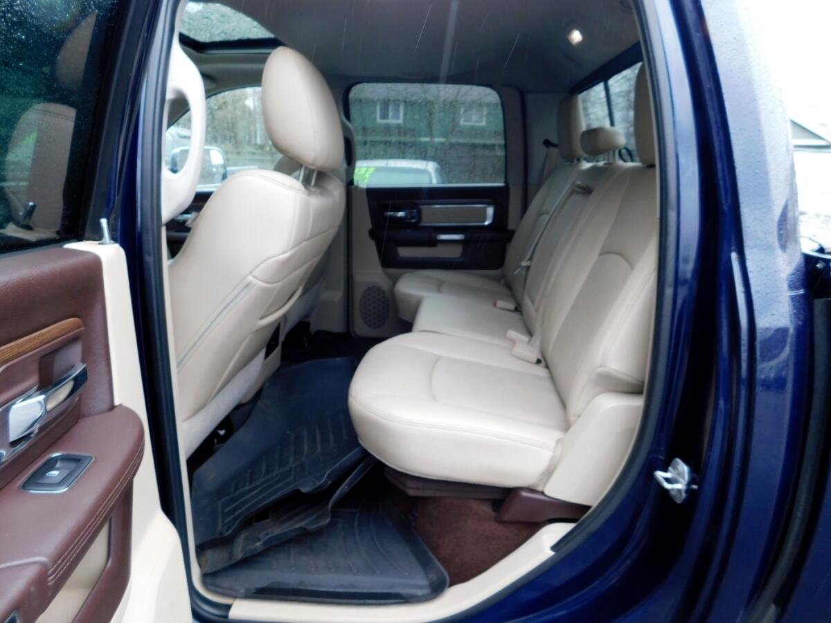 2015 Ram 1500 Laramie photo 3