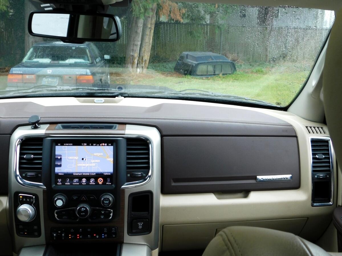 2015 Ram 1500 Laramie photo 6