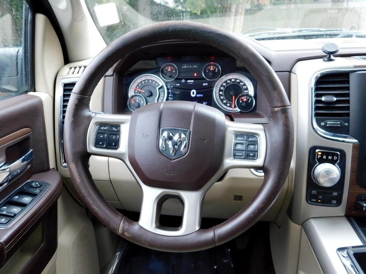 2015 Ram 1500 Laramie photo 8