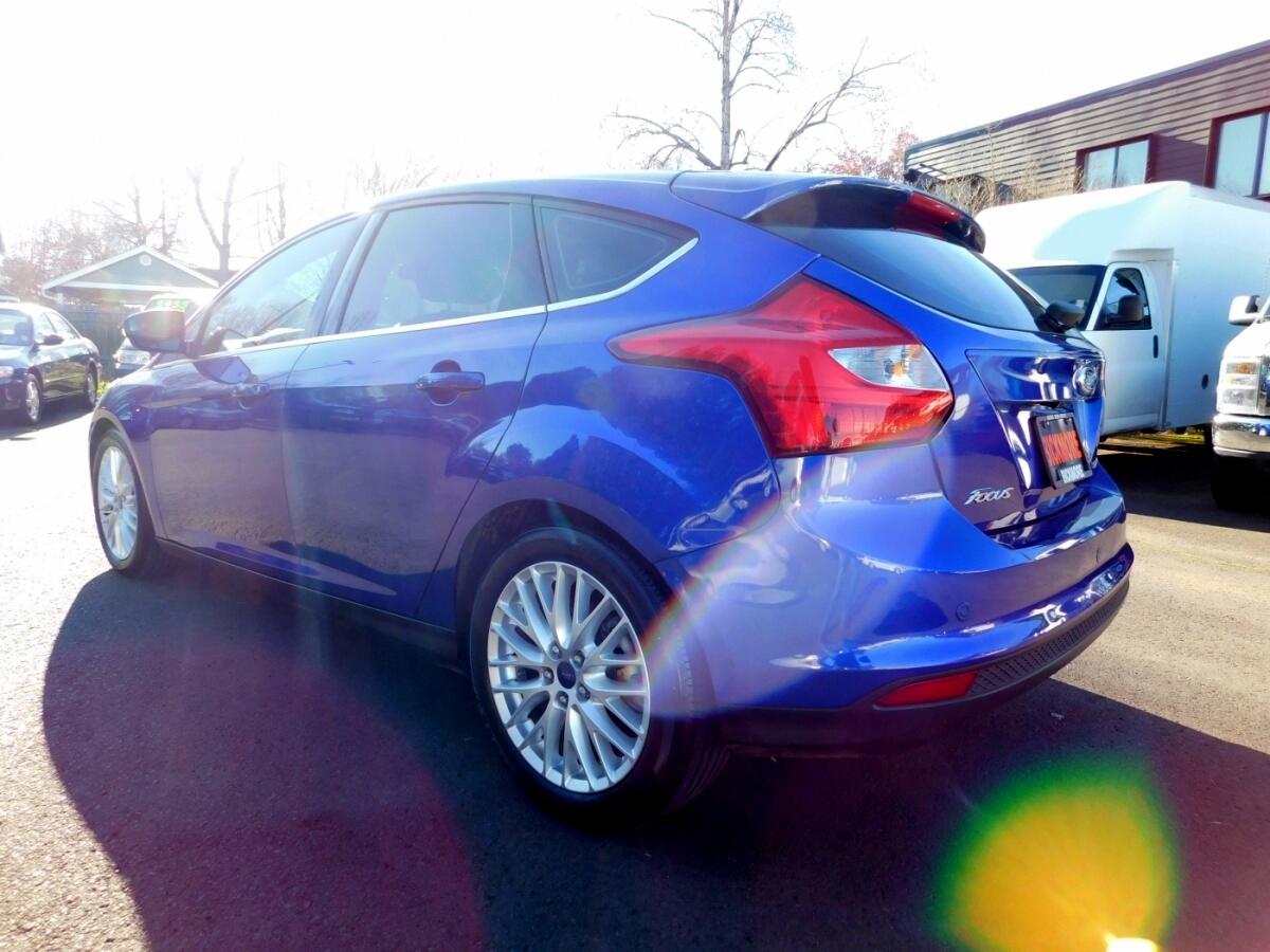 2014 Ford Focus Titanium photo 3