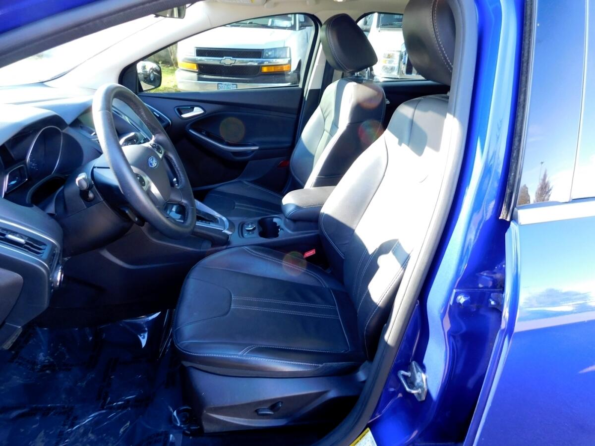 2014 Ford Focus Titanium photo 6