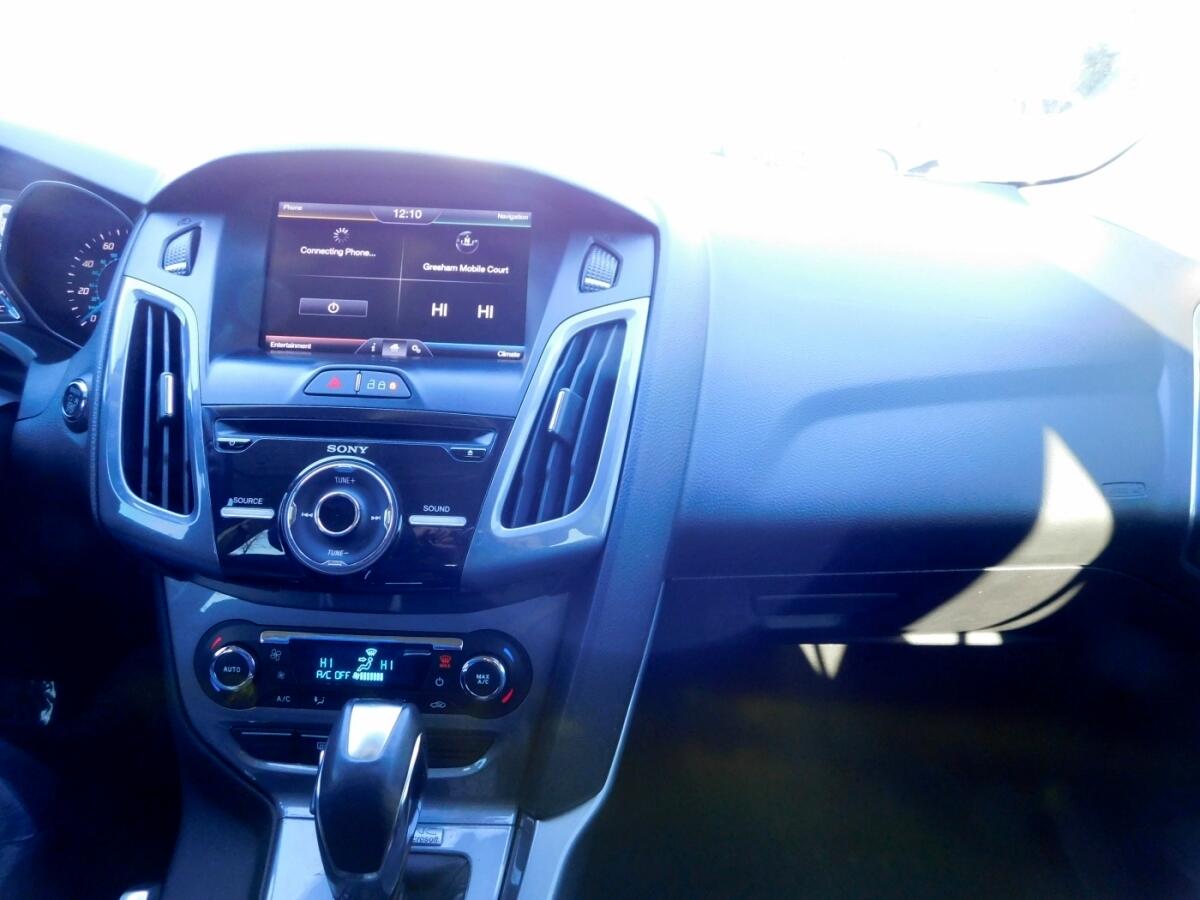 2014 Ford Focus Titanium photo 7