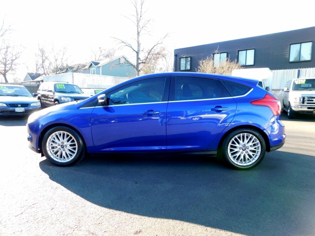 2014 Ford Focus Titanium photo 22
