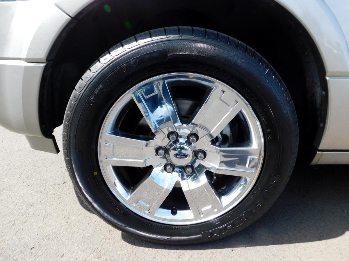 2008 Ford Expedition EL Limited photo 23