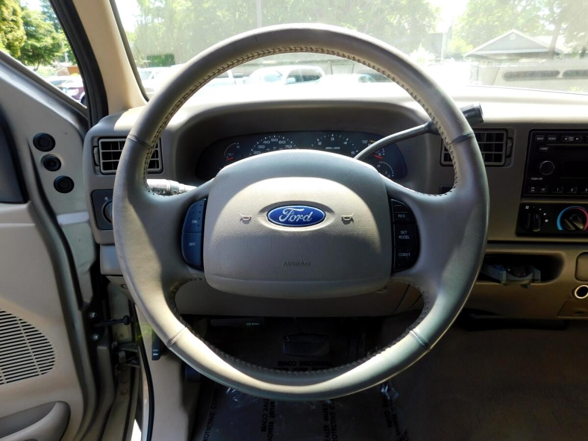 2002 Ford F-350 Lariat photo 8
