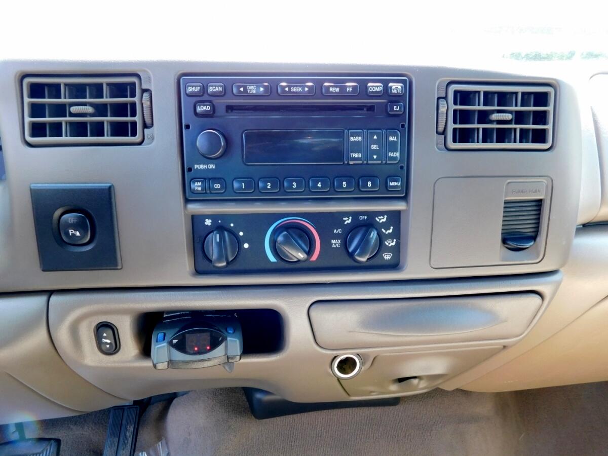 2002 Ford F-350 Lariat photo 9