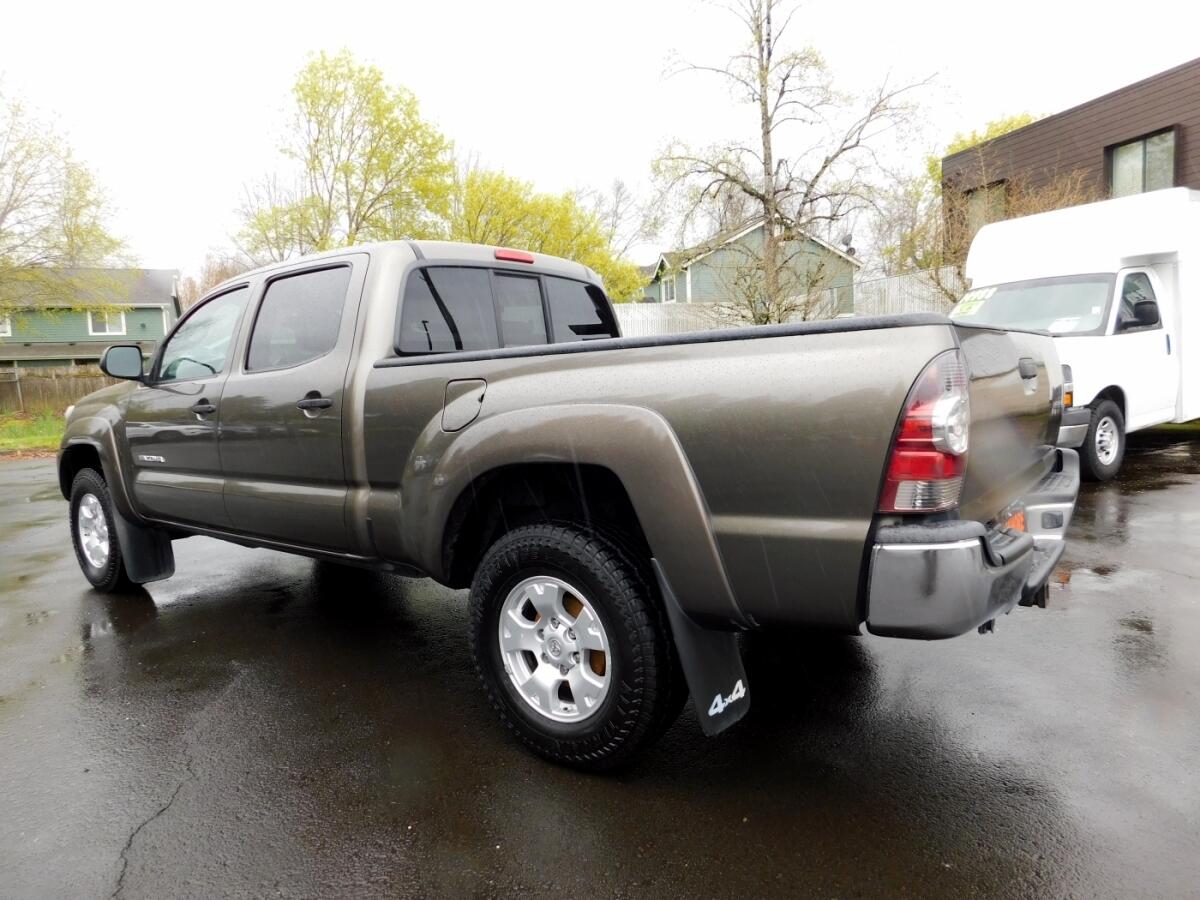 2013 Toyota Tacoma Double Cab SR5 photo 3