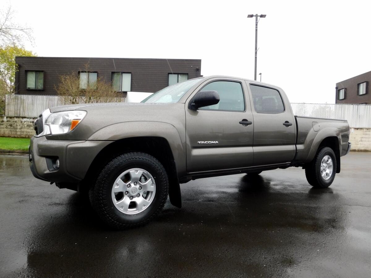 2013 Toyota Tacoma Double Cab SR5 photo 4
