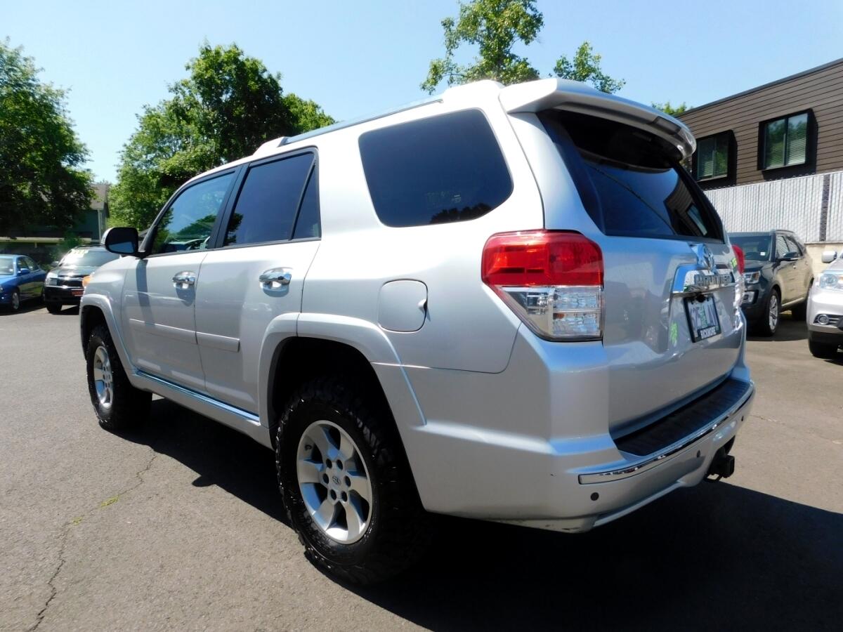 2010 Toyota 4Runner SR5 Sport photo 3